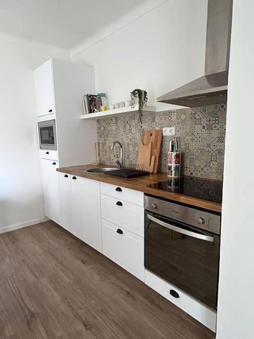 Casa Dos Avos Apartment Вила Нова де Милфонтеш Екстериор снимка