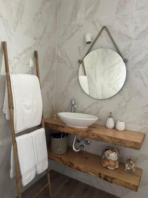 Casa Dos Avos Apartment Вила Нова де Милфонтеш Екстериор снимка