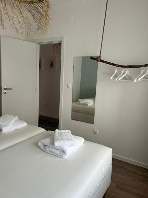 Casa Dos Avos Apartment Вила Нова де Милфонтеш Екстериор снимка